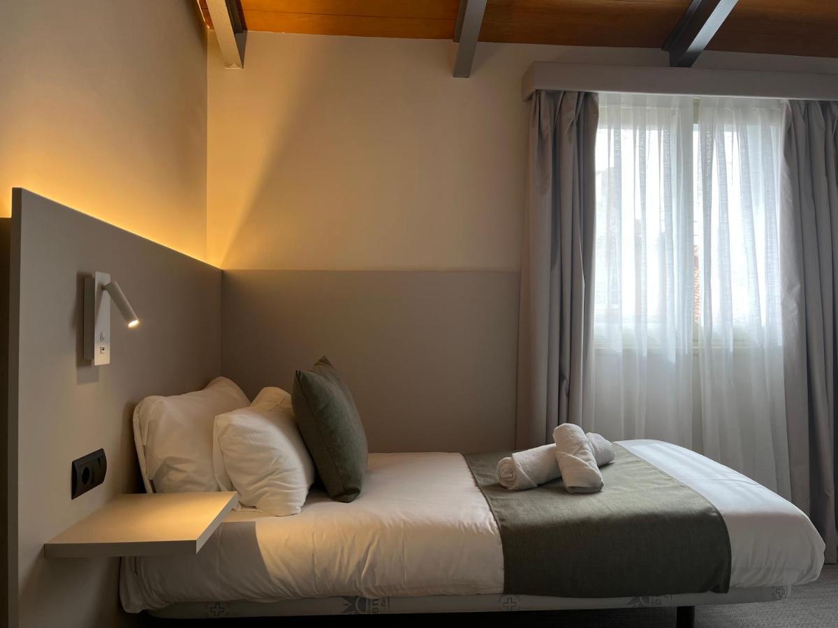 Vtz Hotel San Valero سرقسطة المظهر الخارجي الصورة