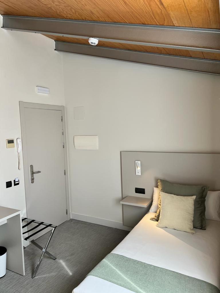 Vtz Hotel San Valero سرقسطة المظهر الخارجي الصورة
