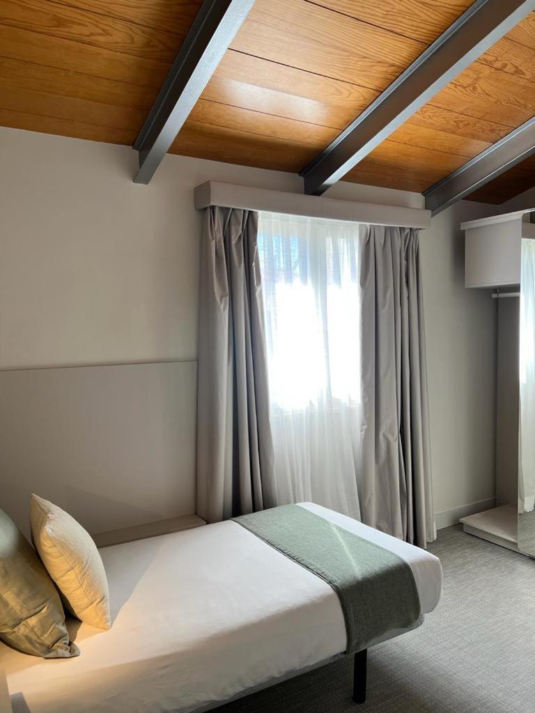 Vtz Hotel San Valero سرقسطة المظهر الخارجي الصورة